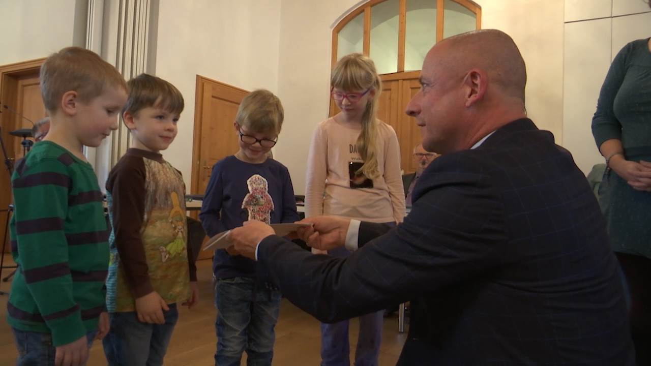 MEgional am 08. Oktober 2019 mit dem Maskottchen für 500 Jahre Marienberg MEgional am 08. Oktober 2019 mit dem Maskottchen für 500 Jahre Marienberg