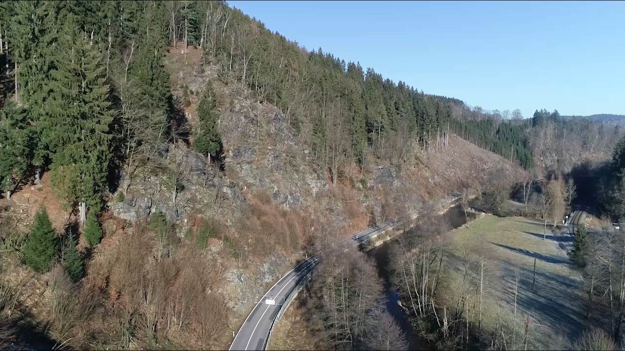 MEgional am 27. Januar 2020 mit der gesperrten Straße nach Scharfenstein MEgional am 27. Januar 2020 mit der gesperrten Straße nach Scharfenstein