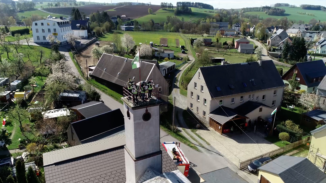MEgional am 27. April 2020 mit dem Blasen vom Steigerturm in Großolbersdorf